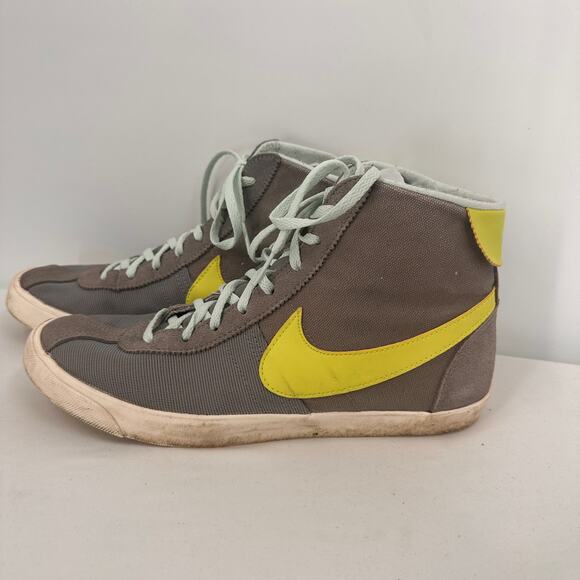 Nike Women's Grey Bruin Lite Nylon Mid Trainer Sneakers Size 8 - Picture 2 of 9